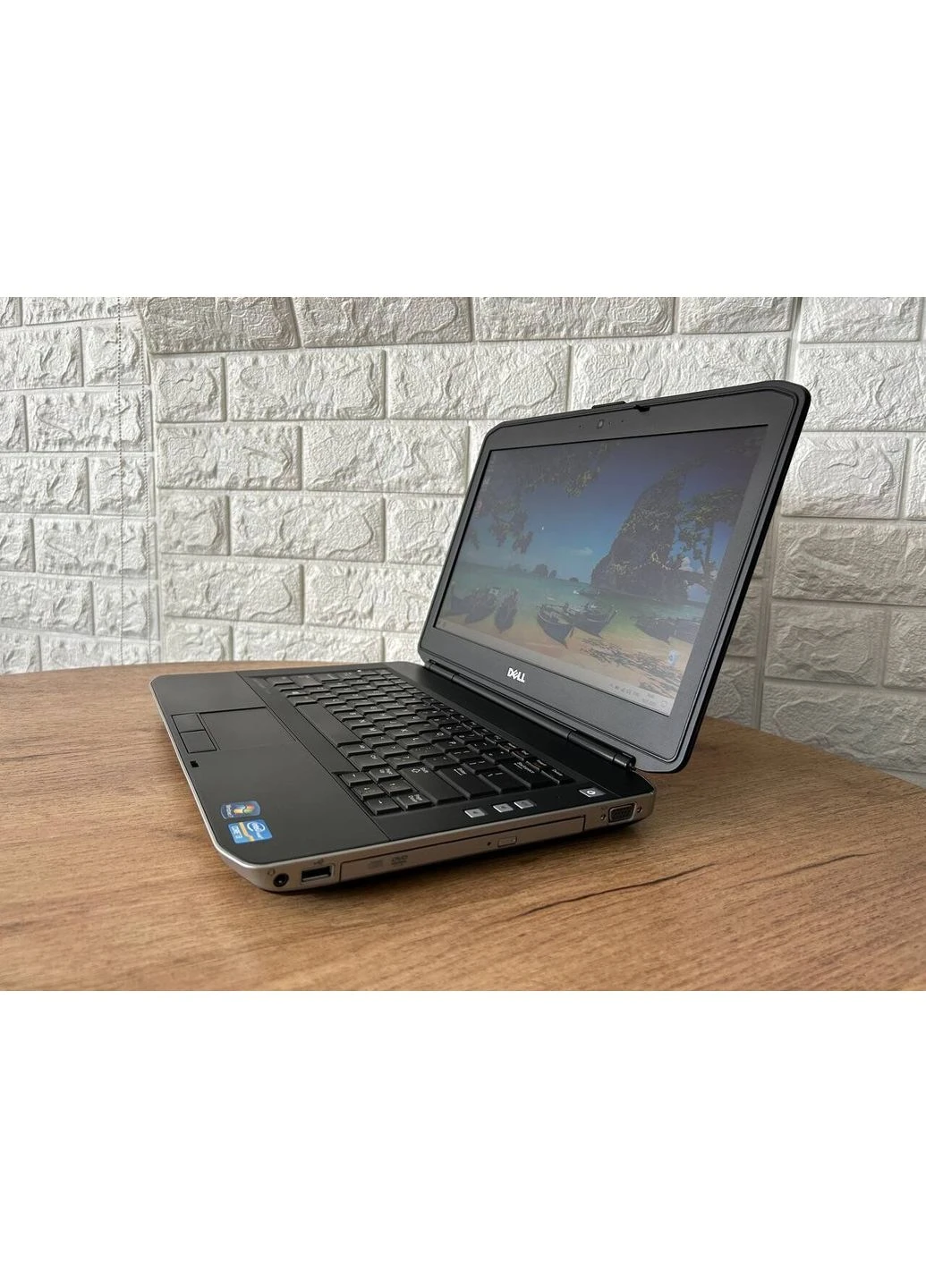 Ноутбук Б-клас Latitude E5430 / 14" (1366x768) TN / Intel Core i3-3110M (2 (4) ядра по 2.4 GHz) / 4 GB DDR3 / 500 GB HDD / Dell (398147072)