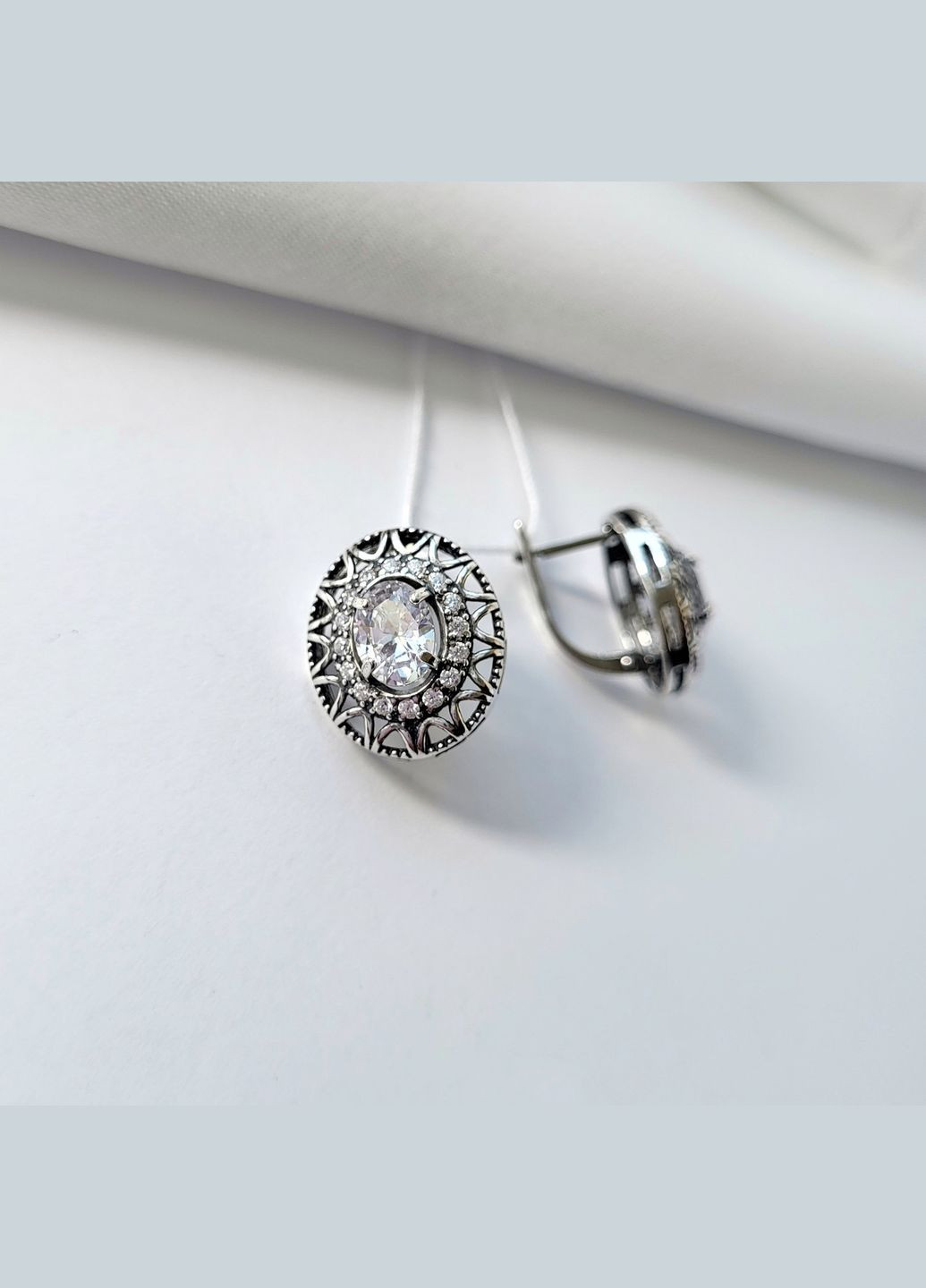 Срібні сережки Овал з Білими Каменями срібло 925 проби чорнене 72550б 5.75г No Brand (306741587)