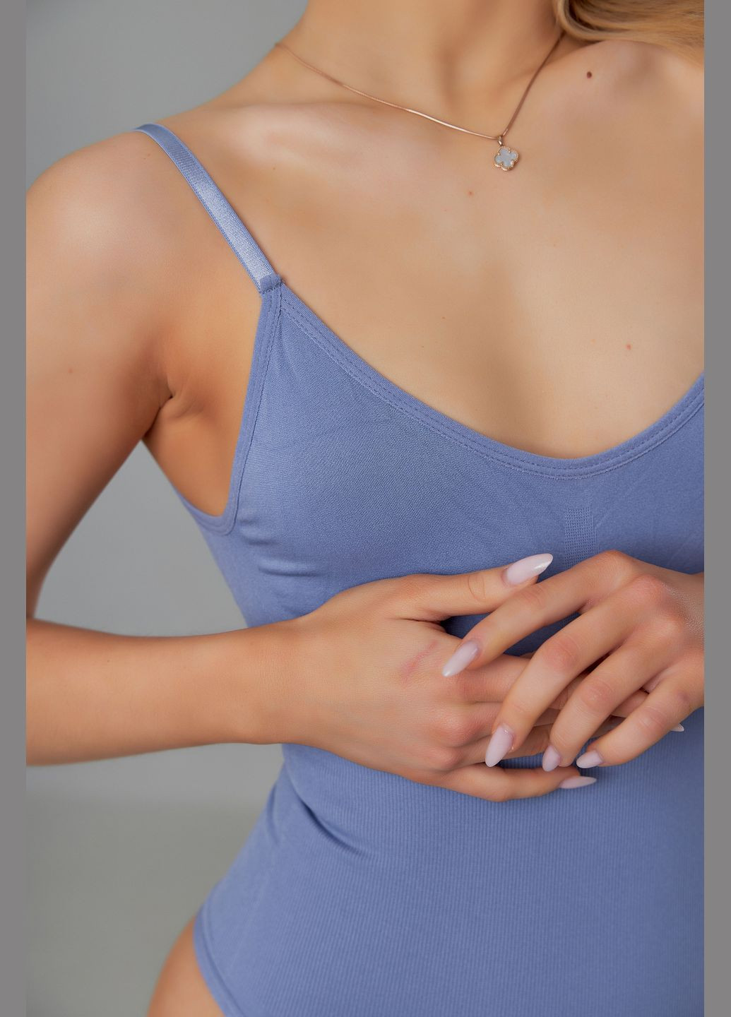 Коригуюче стягувальне боді блакитне з ефектом утяжки на животі Nud (322149199)