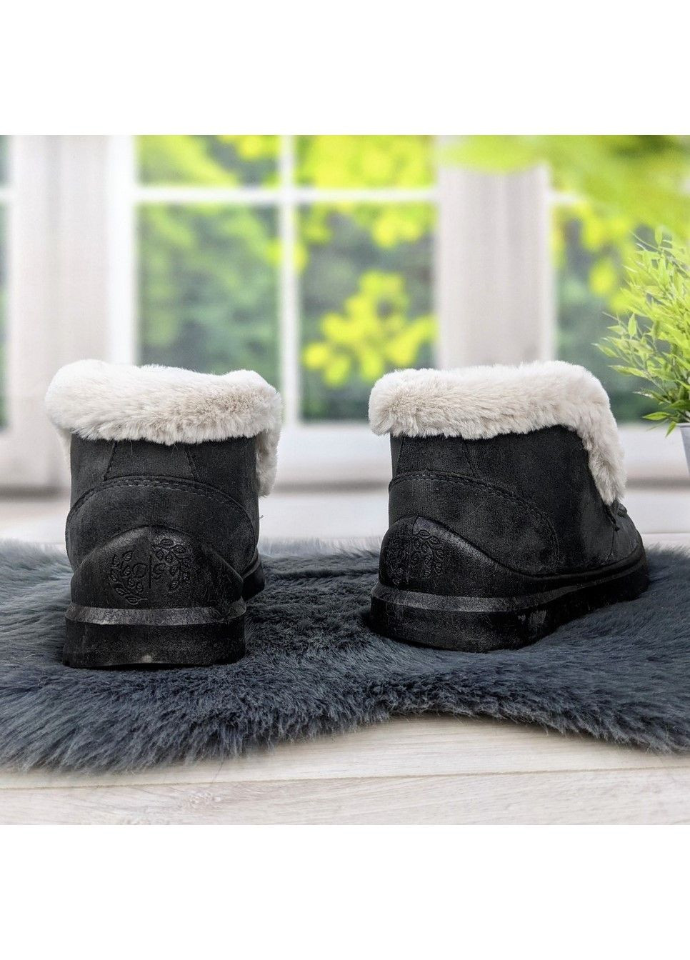 Черевики жіночі зимові замшеві Dago (301792137)