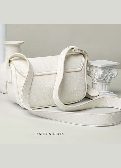 Женская классическая сумка 10360 кросс-боди на ремешке молочно белая No Brand (306709533)