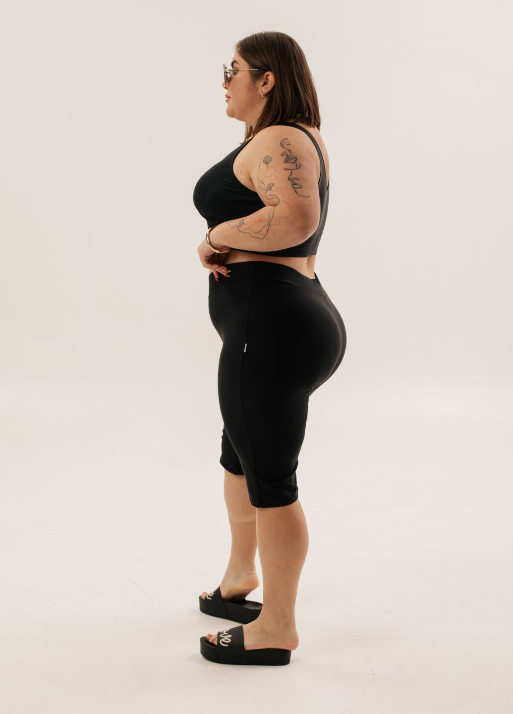 Черный демисезонный раздельный купальник черный низ-капри раздельный Ods