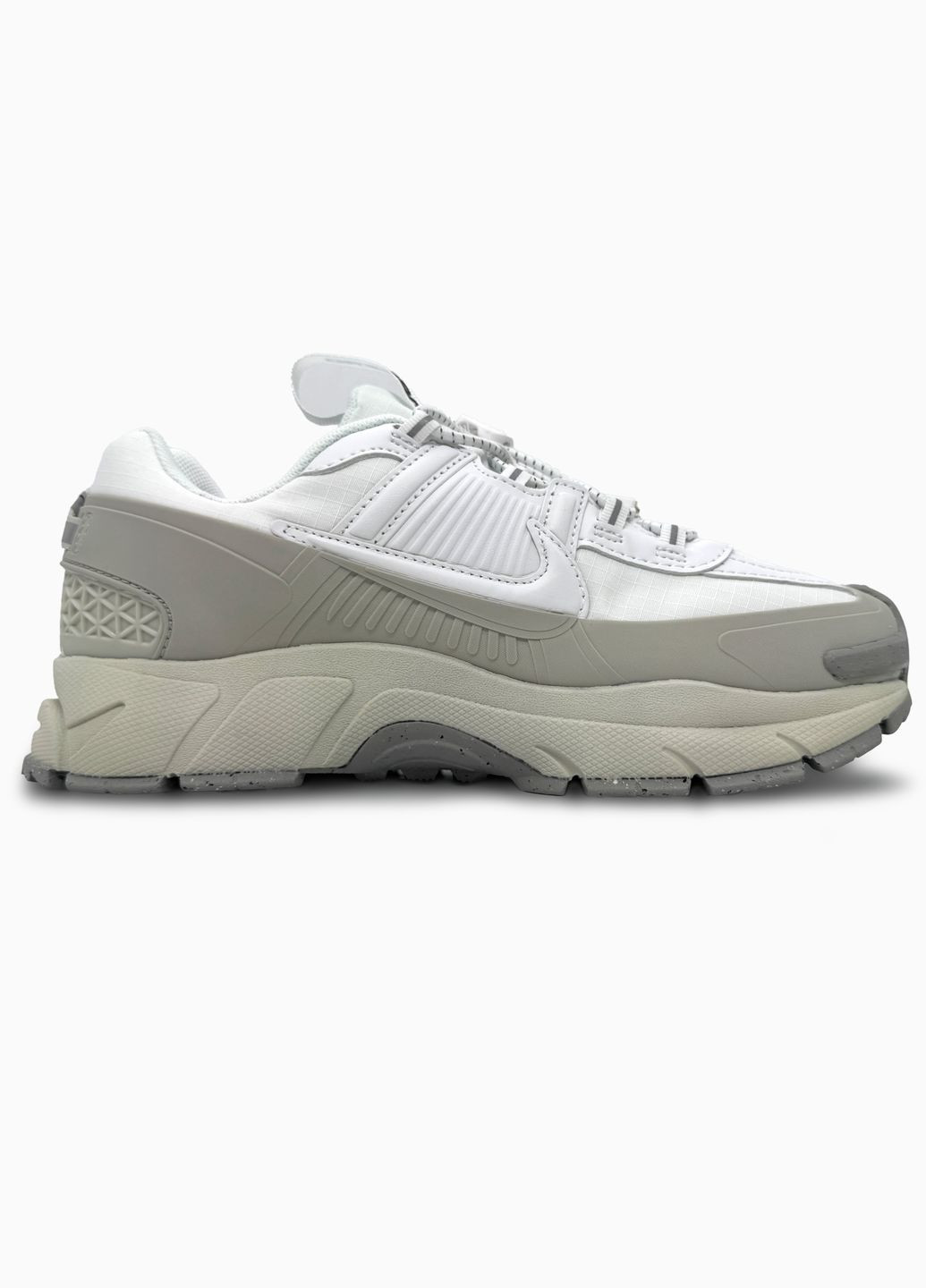 Білі Осінні кросівки чоловічі і жіночі nike vomero roam white beige | найк вомеро роам білі No Brand