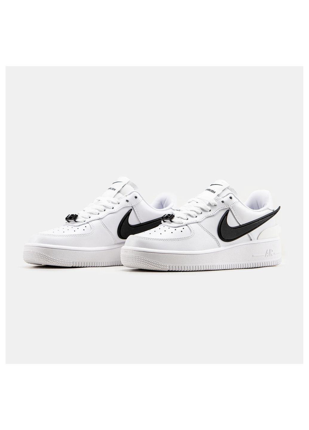 Белые кроссовки унисекс Nike Air Force x AMBUSH