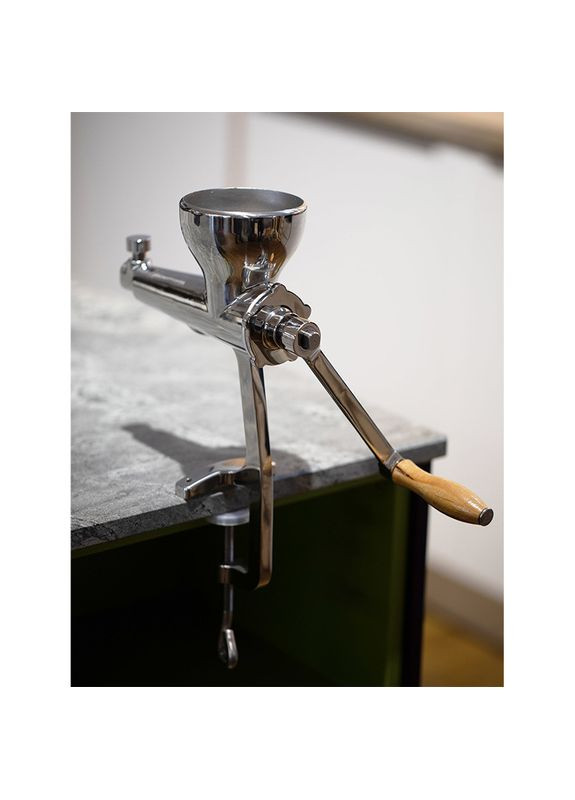 Соковыжималка ручная для фруктов и ягод из нержавеющей стали Jupiter (303926827)