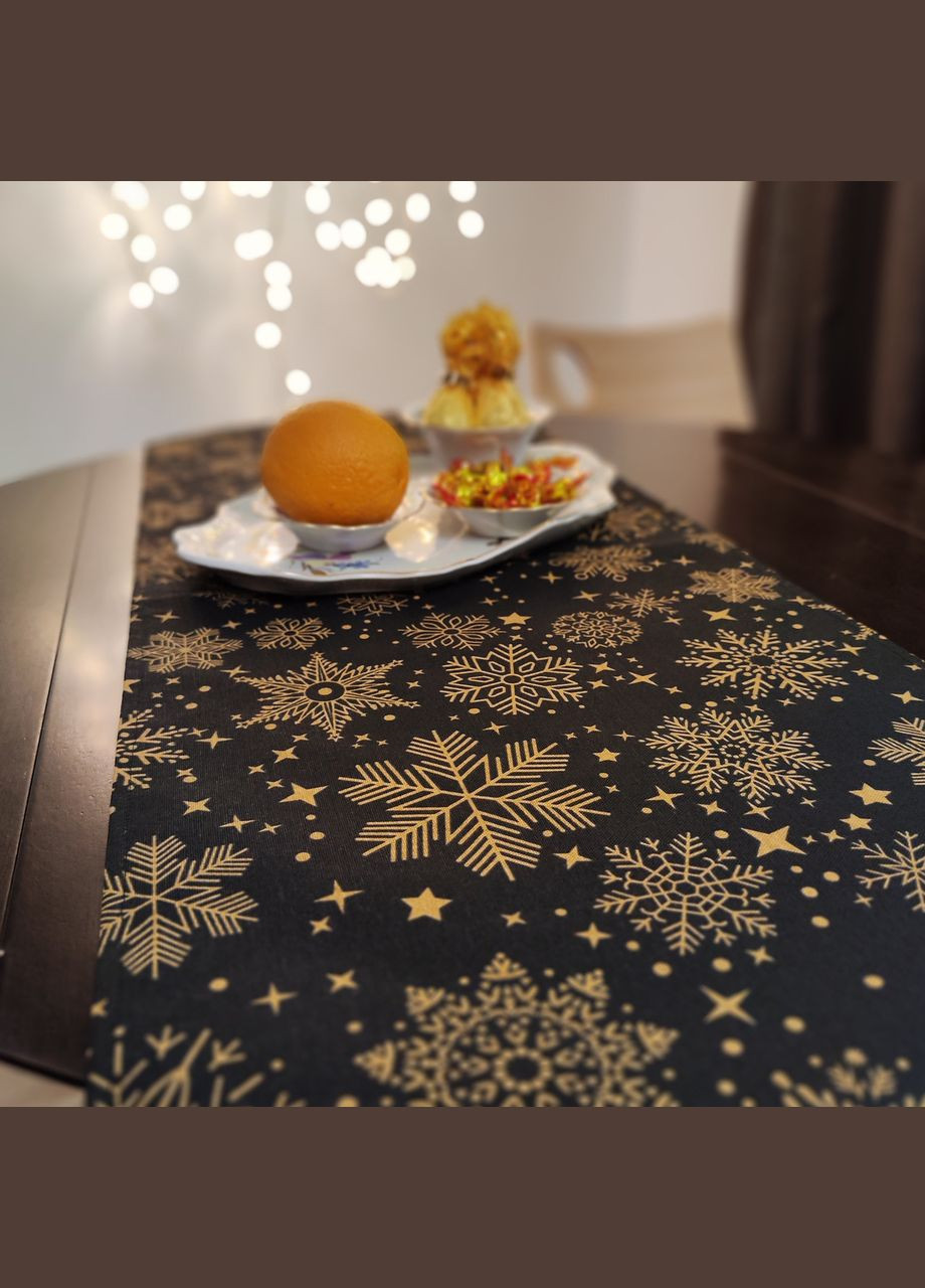 Ранер на стол декоративная дорожка водоотталкивающая тефлоновая новогодняя черная со снежинками 37х100см Maystat (305390467)