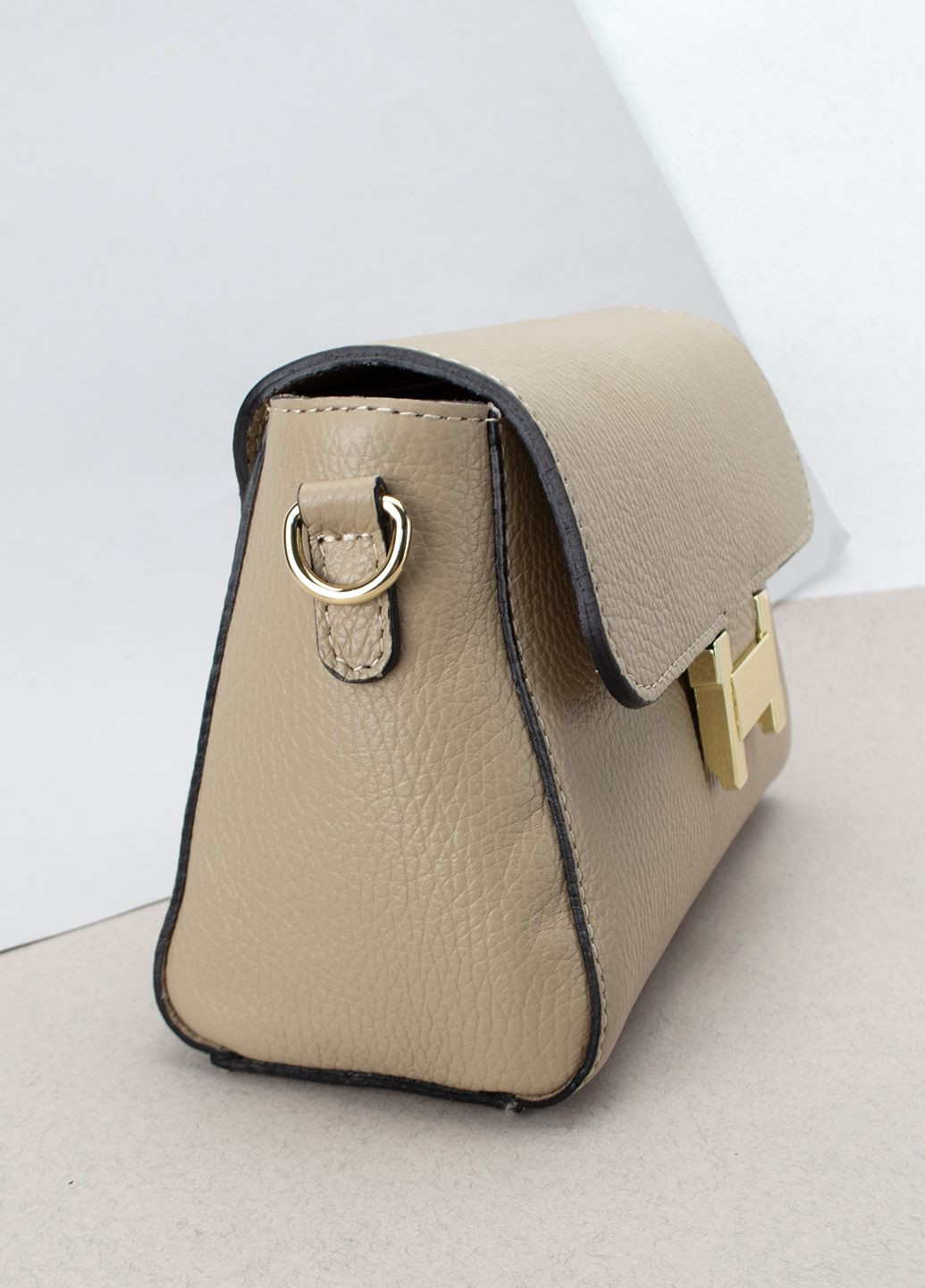 Сумка жіноча шкіряна через плече 03570 на магніті світлий тауп Virginia Conti (300303771)