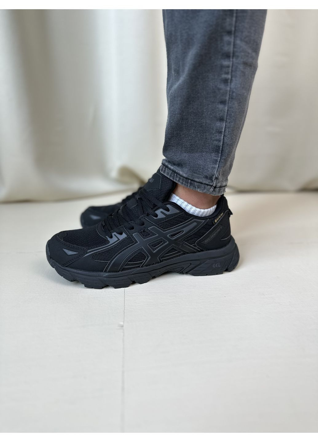 Чорні Осінні кросівки чоловічі asics gel-venture 6 black gore-tex асікс гель вентуре 6 No Brand