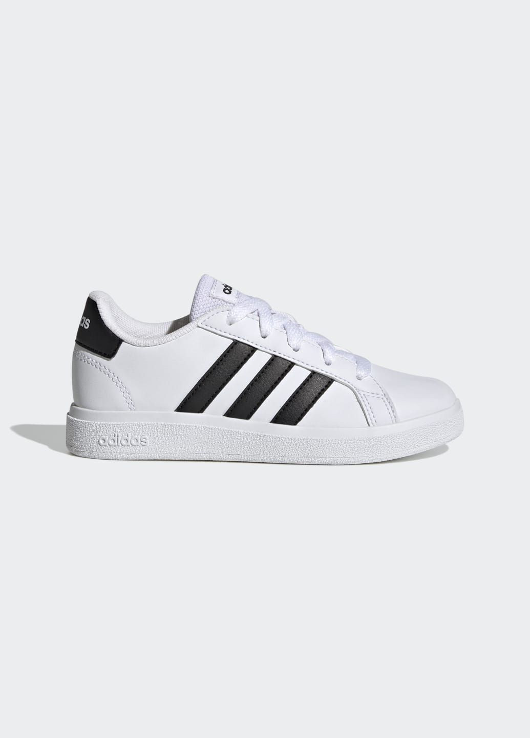 Белые всесезонные кроссовки grand court lifestyle tennis lace-up adidas