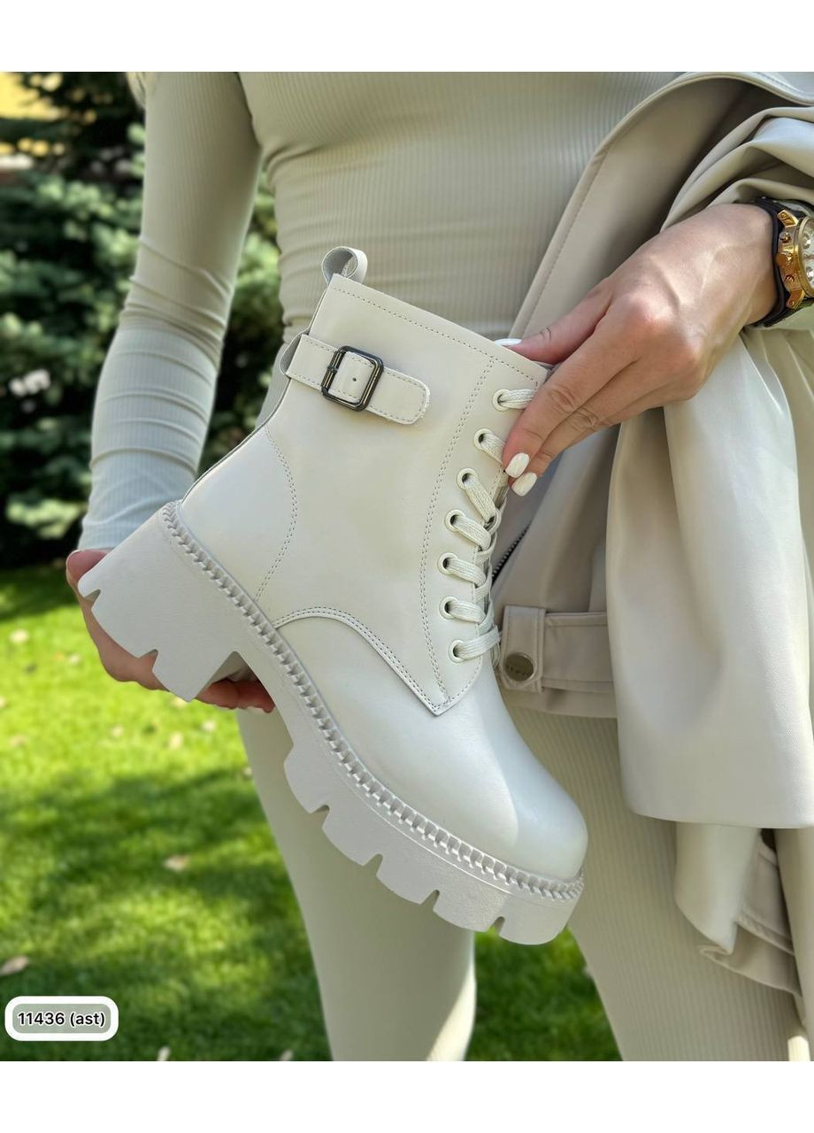 Жіночі зимові черевики з натуральної шкіри колір світло молочний на хутрі No Brand (369960133)