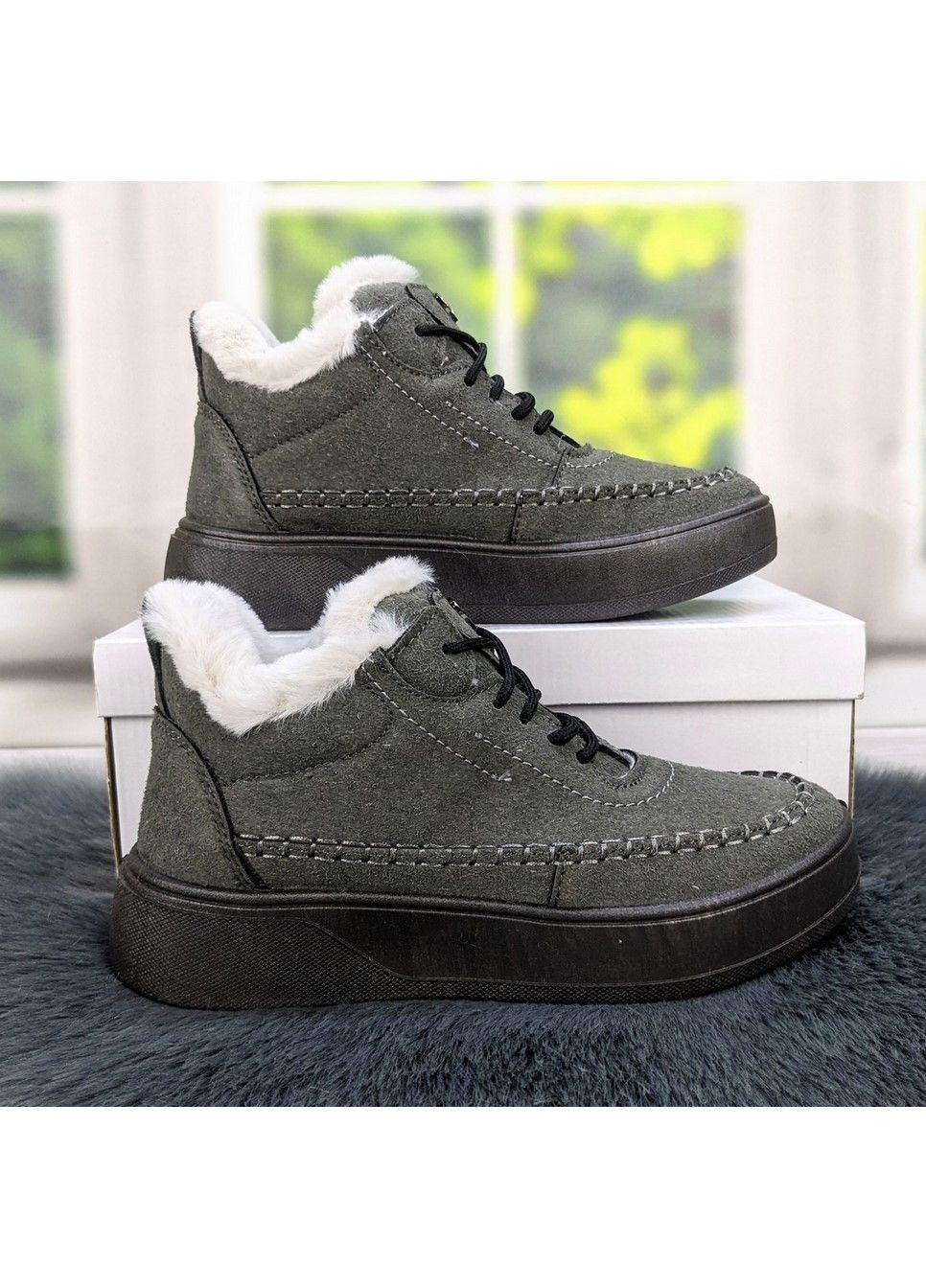 Зимние ботинки женские зимние замшевые на шнурках Dago из искусственной замши