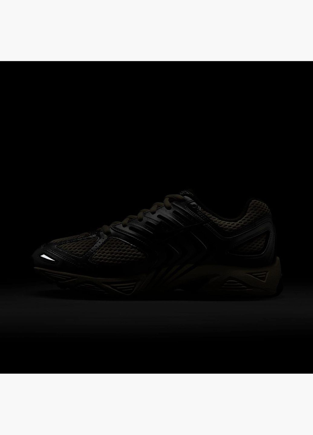 Бежевые кроссовки мужские air pegasus 2005 beige hv5748-234 Nike