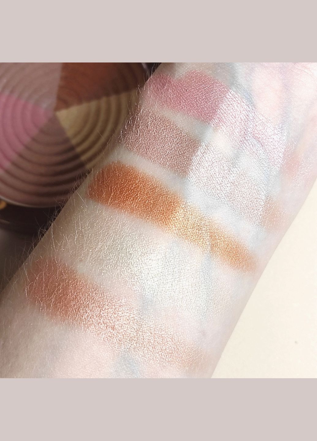 Райдужний хайлайтер Sculpt & Glow Highlighter Powder - 10 Models Own (296622944)