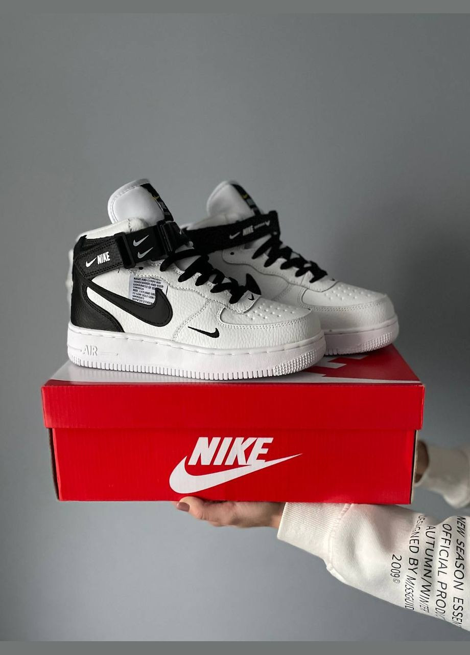 Белые зимние кроссовки зимние мужские и женские nike air force 1 utiliti winter white black fur | найк аир форс 1 белые черные с мехом No Brand