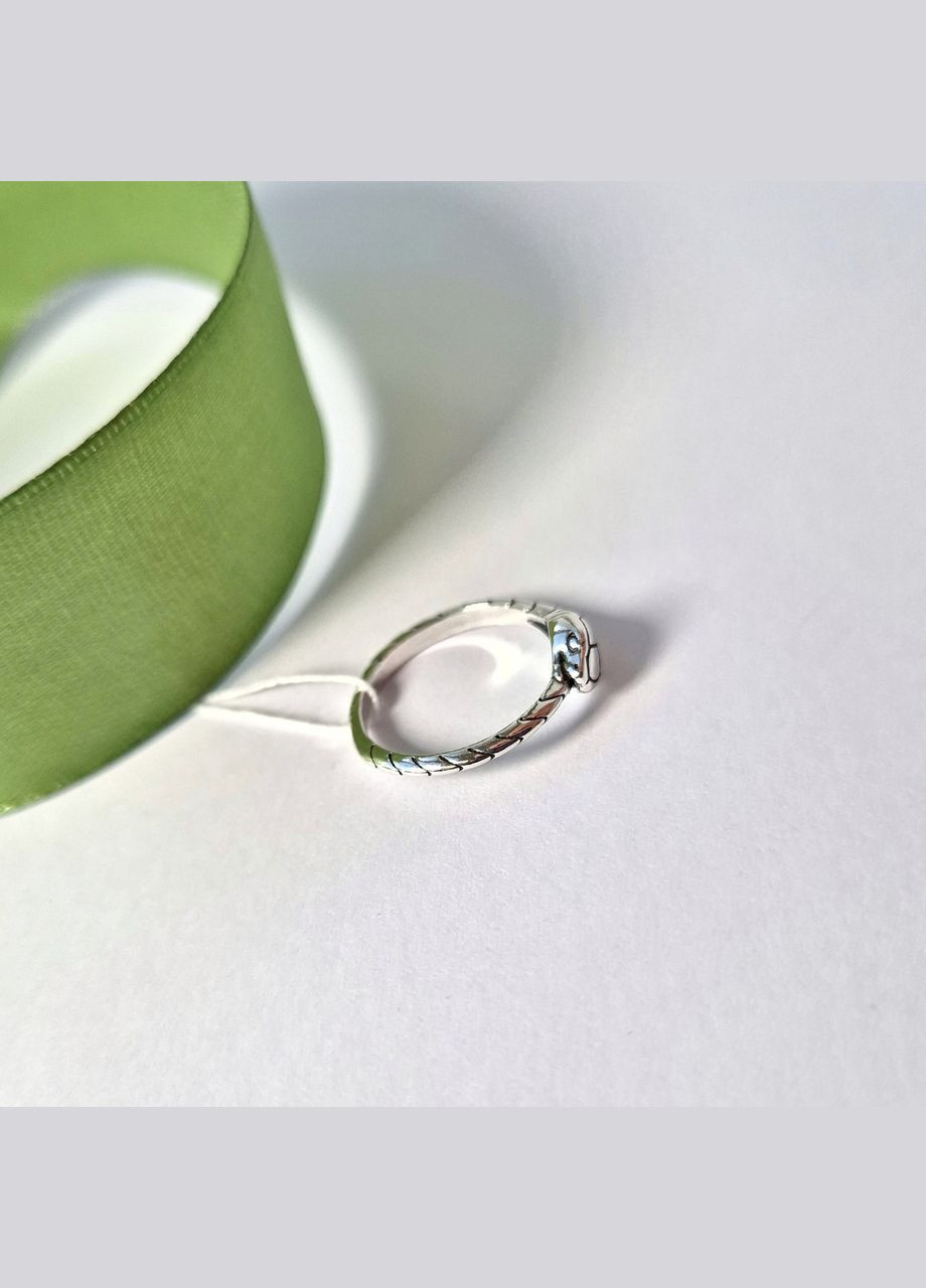 Серебряное кольцо без камней Змея размер черненное серебро 925 пробы 81153 1.75г No Brand (306741952)