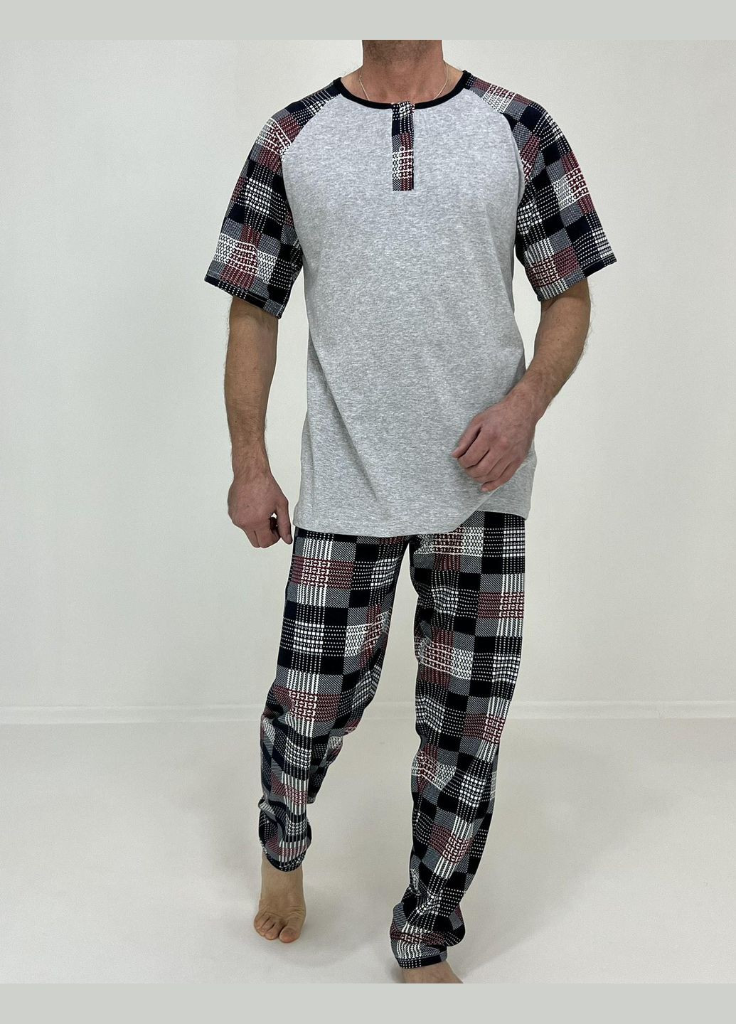 Піжама чоловіча Mark футболка + штани в клітинку 58-60 Сіра 56937596-3 Triko (276708876)