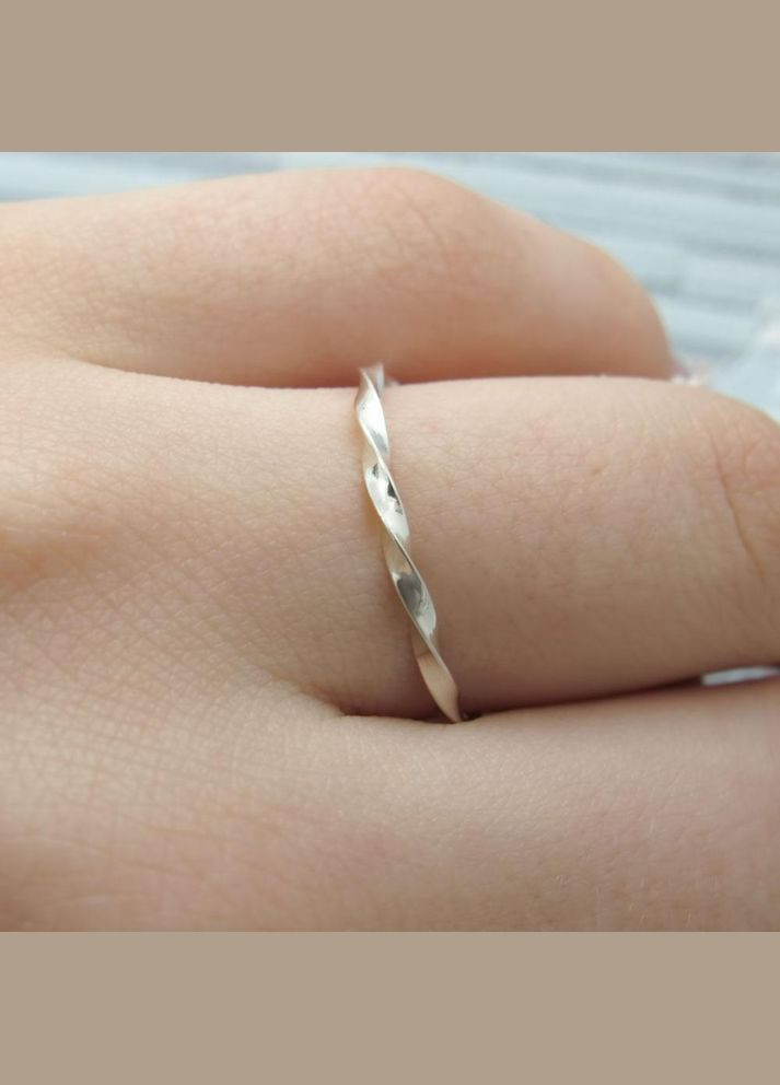 Срібна каблучка тонка "Витий обідок" 18 No Brand (350667137)