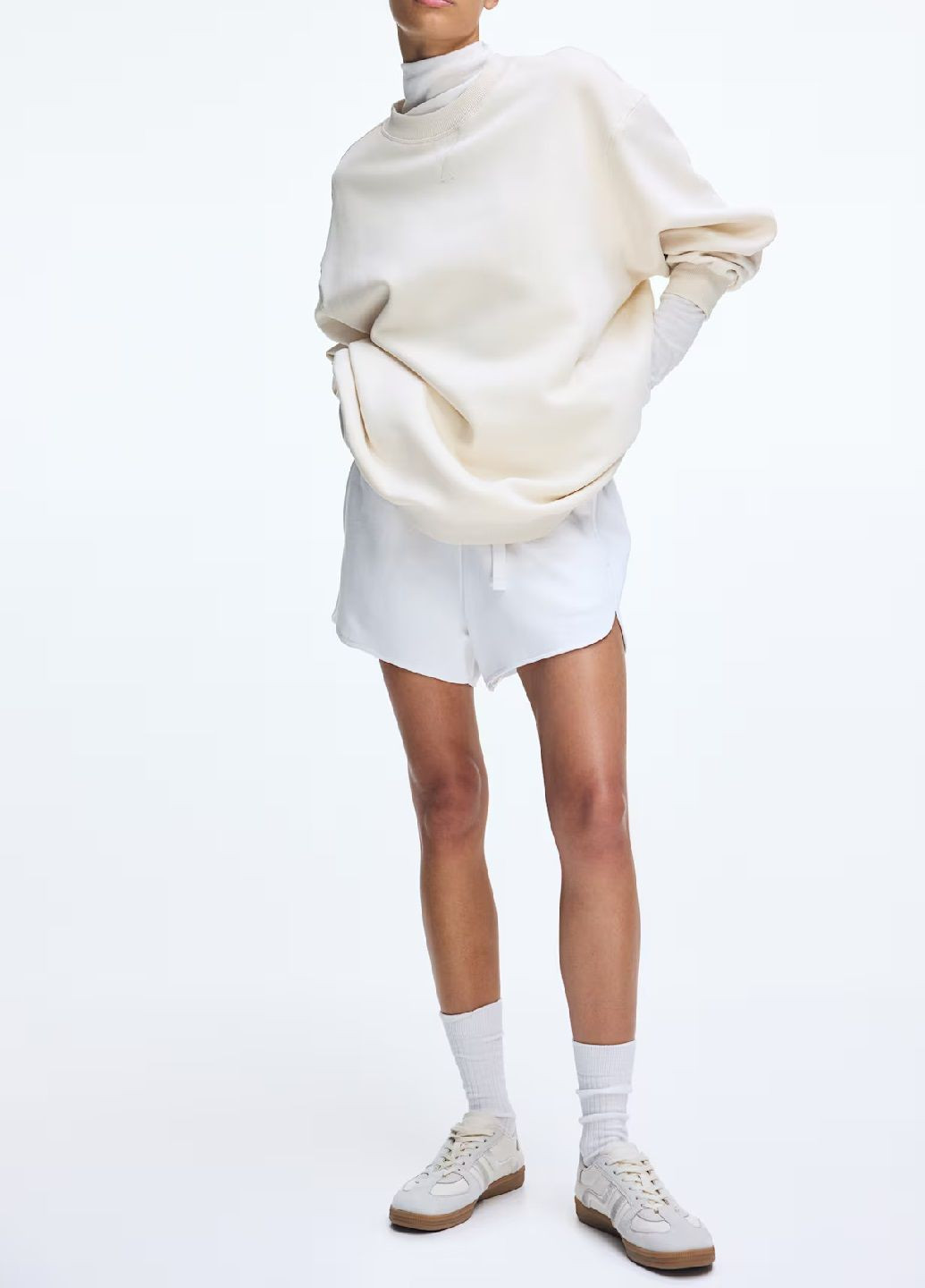 Светло-бежевый свитшот H&M однотонный (323962107)