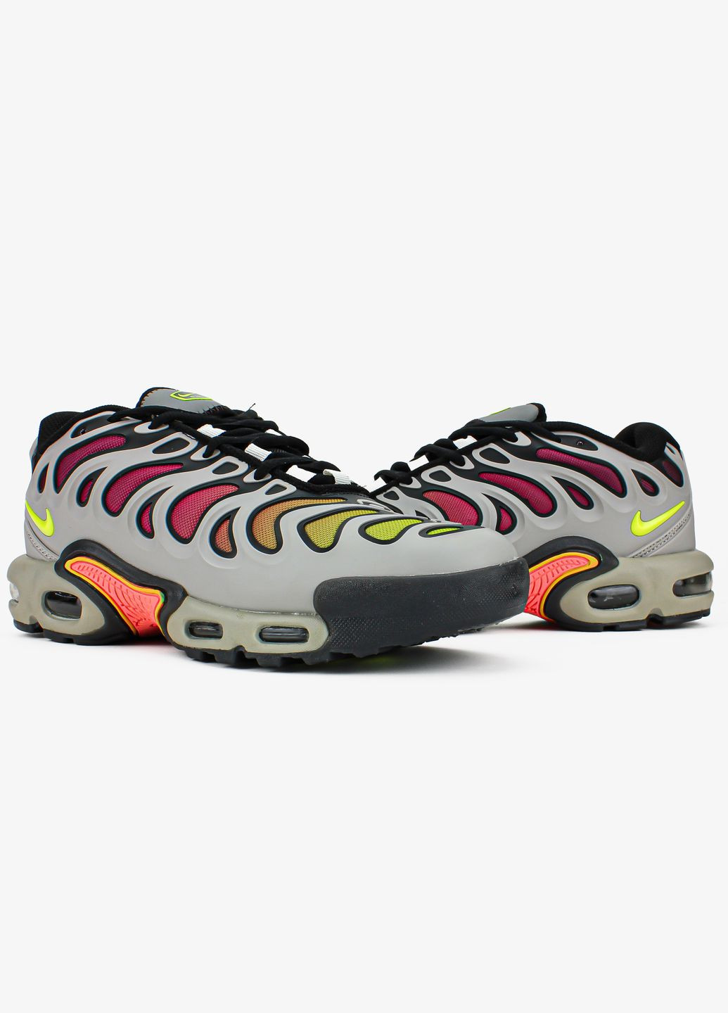 Серебряные демисезонные кроссовки мужские nike air max tn plus drift light silver | найк аир макс тн плюс серебряные No Brand