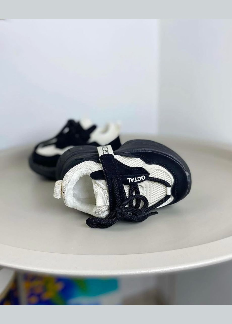 Чорні всесезонні дитячі кросівки чорні 1079 No Brand