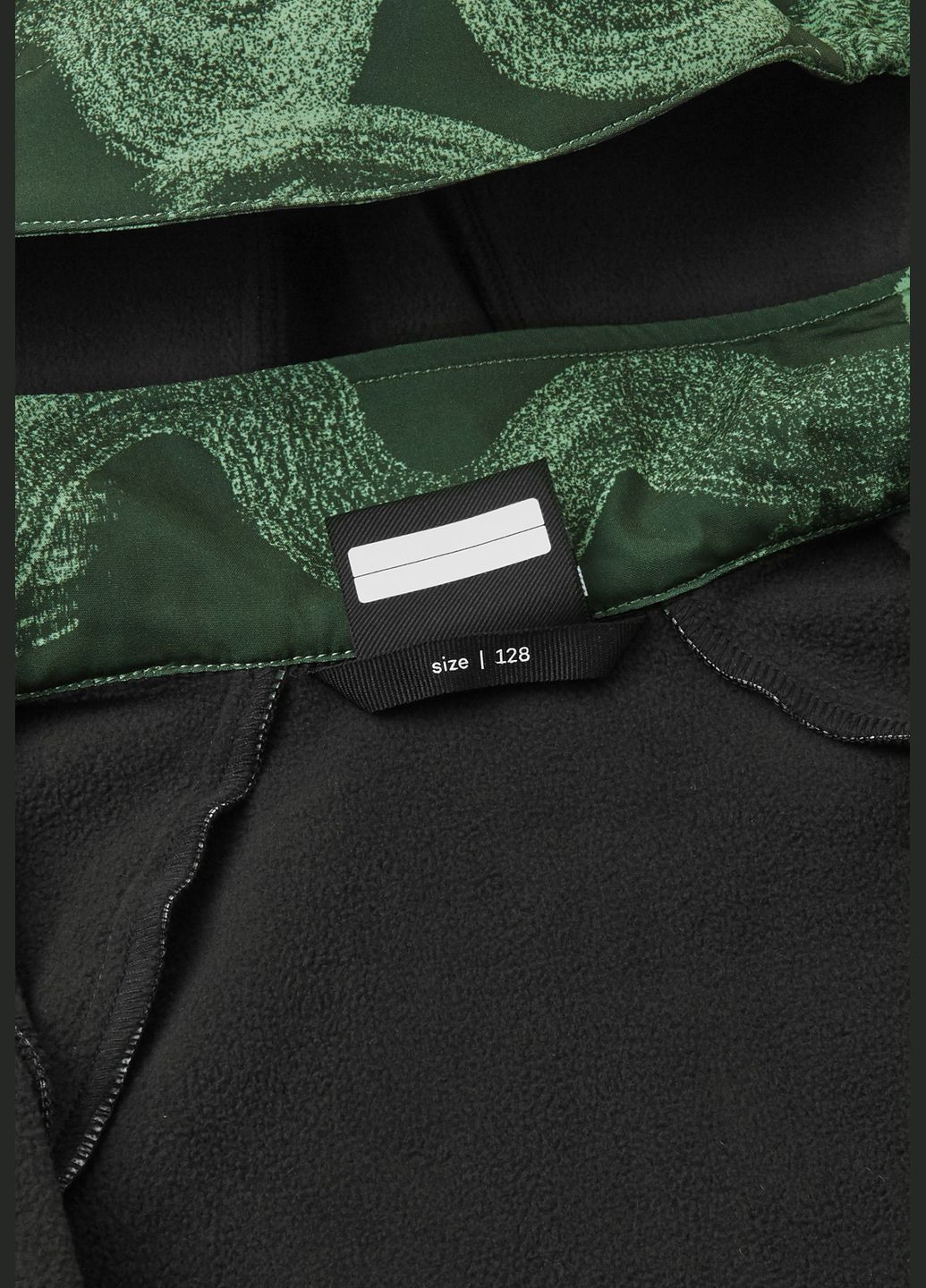 Зеленая демисезонная куртка softshell Reima AITOO