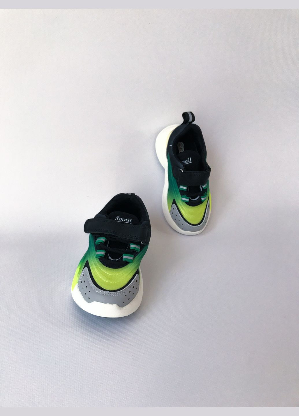 Зеленые детские кроссовки 26 г 16 см зеленый артикул к401 Kimbo-O