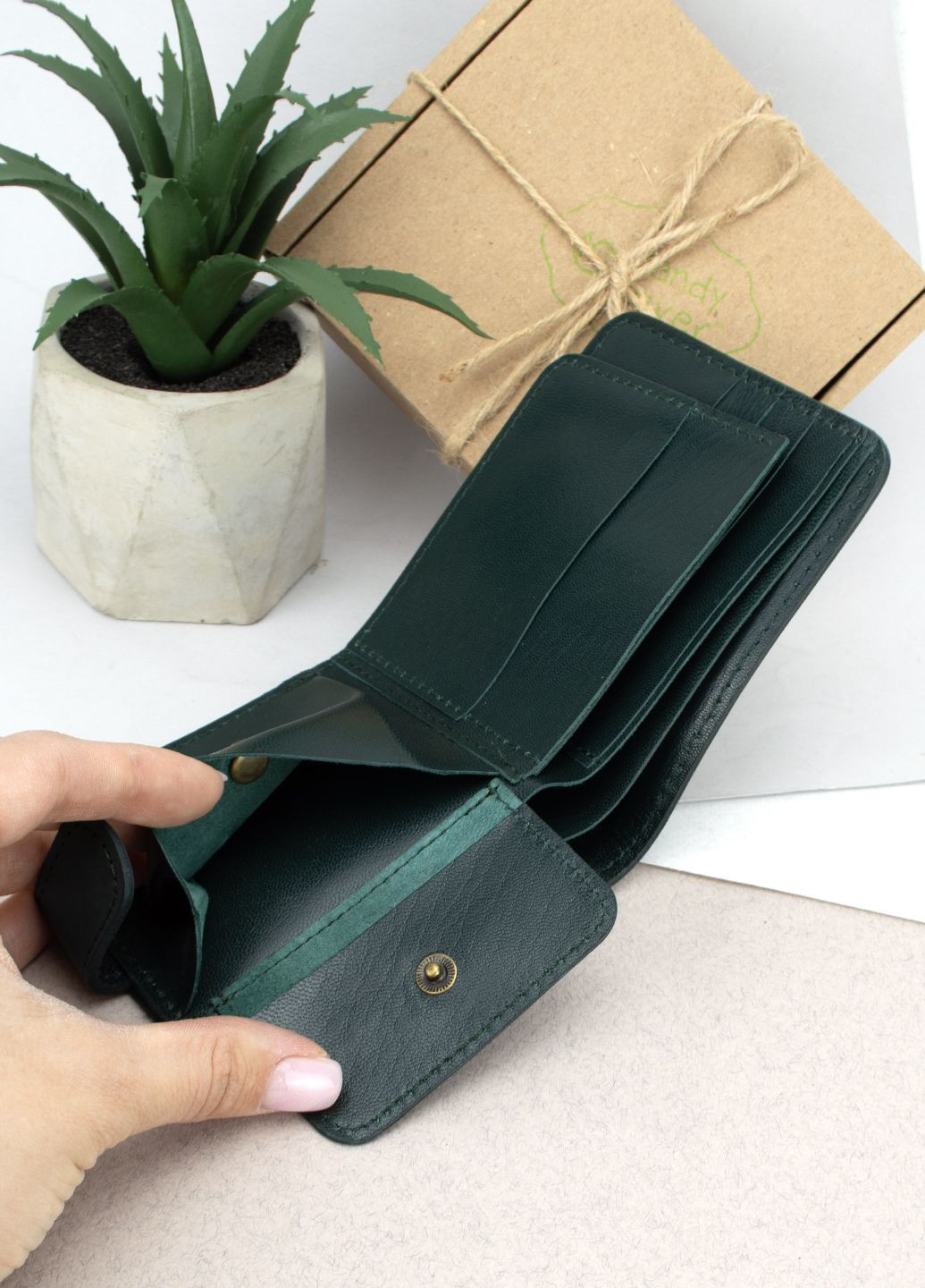 Подарочный мужской набор №85: портмоне + обложка на паспорт (зеленый) HandyCover (289602336)