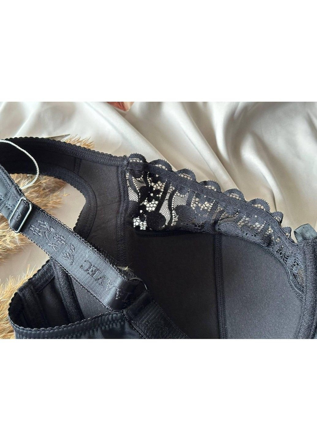 Чорний бюстгальтер тонкий поролон 8802h чорний ORIETTA AVEC