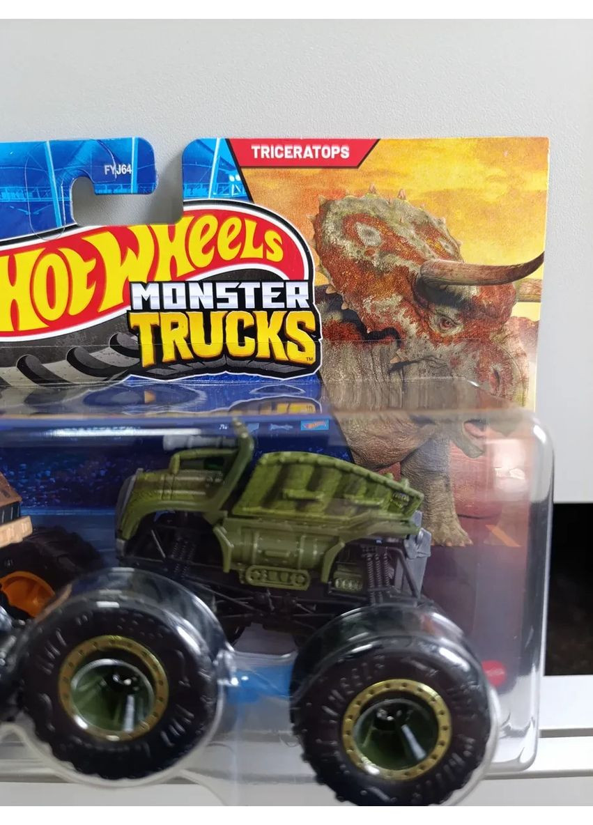 Подарунковий набір 2 монстр-траки Хот Вілс Оригінал Monster Trucks Тиранозавр Рекс vs Трицератопс Hot Wheels (365251362)