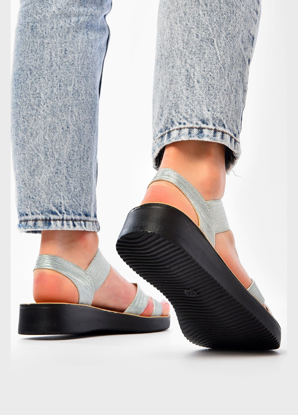 Светло-голубые босоножки женские светло-голубого цвета Let's Shop на резинке