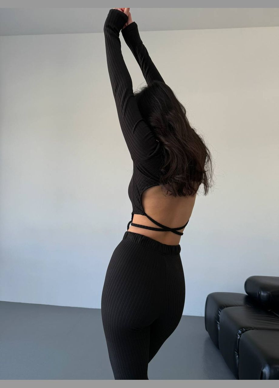 Костюм черного цвета двойка с открытой спиной, из рубчика – стильный и сексуальный выбор для особых случаев No Brand 889-1 (315747868)