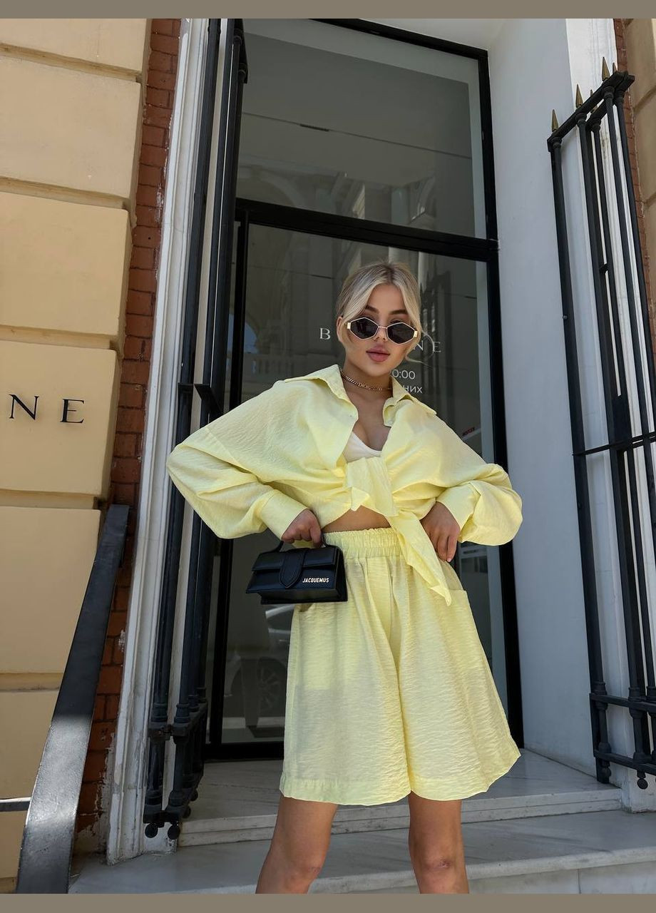 Жіночий льняний костюм з шортами жовтого кольору 32863 Fashion (330226046)