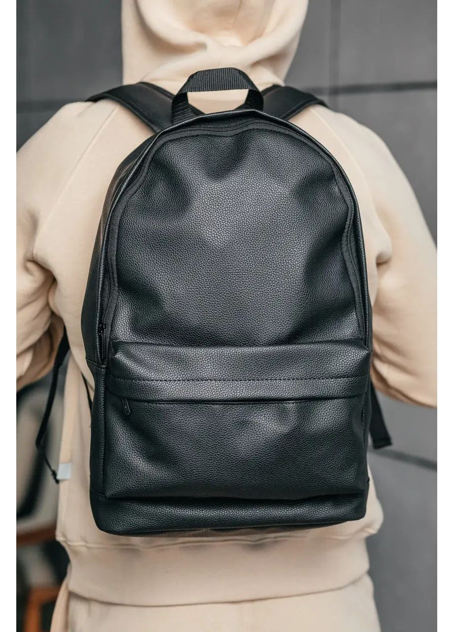 Рюкзак CalmSkin Black - еко-шкіра, формат 41×28×14 No Brand (370639346)