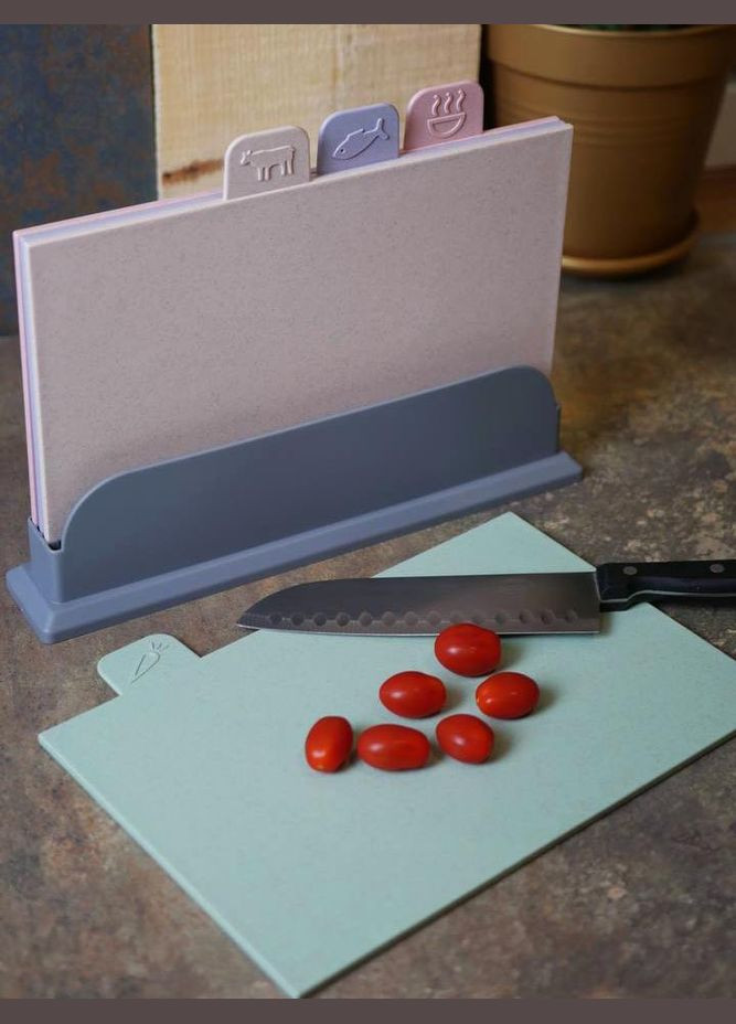 Набор из четырех разделочных досок на подставке BH 02-528 Bohmann (297331828)