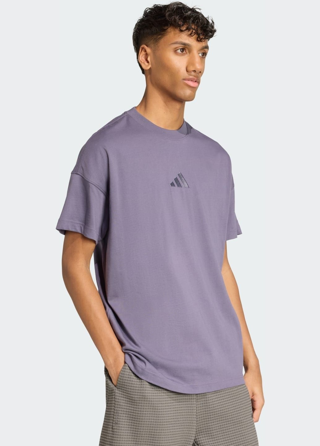 Фіолетова футболка all szn adidas