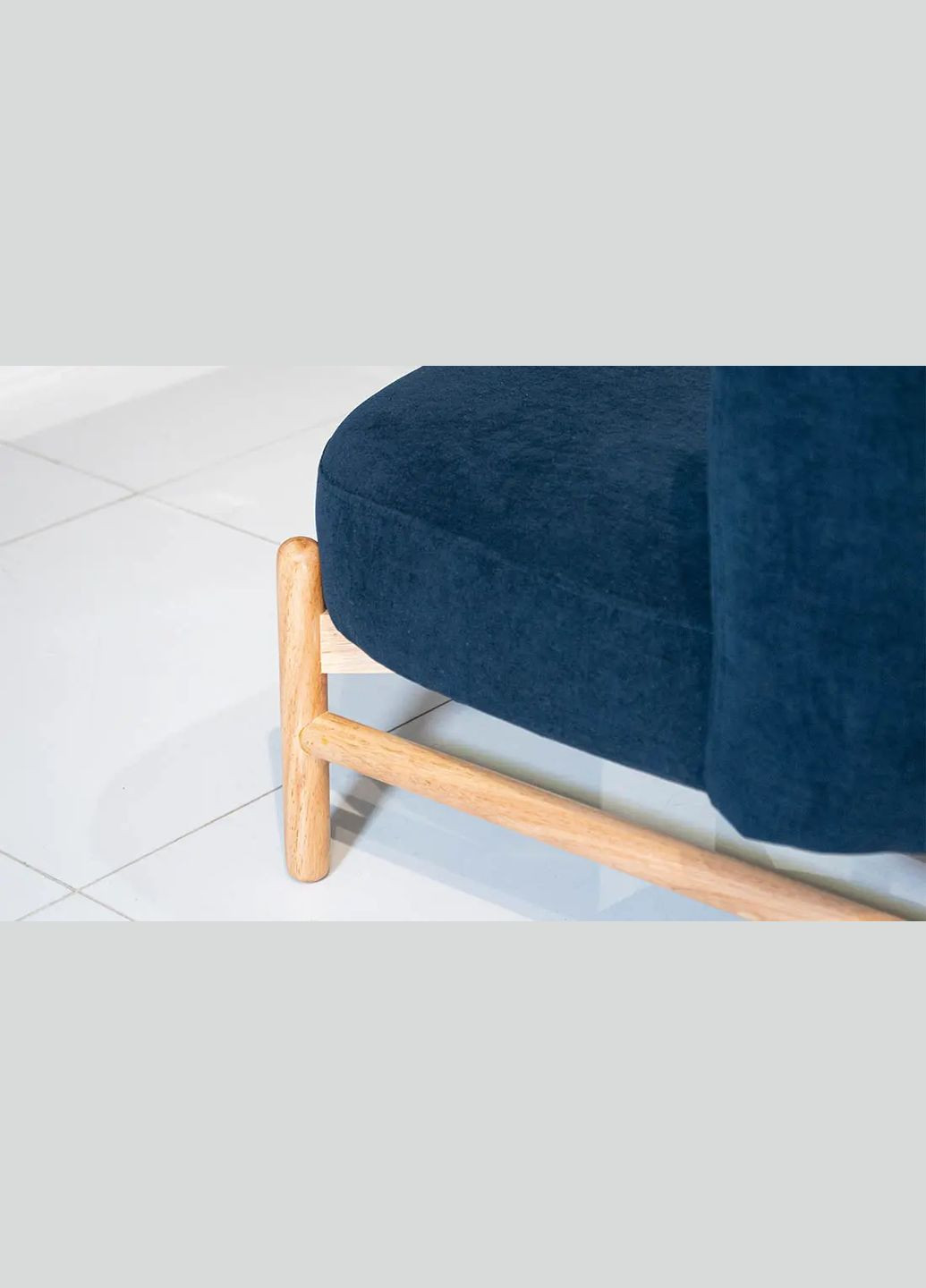 Крісло Вуді масив дерева сидіння тканина 830x820x790 синій Prestol (356683775)