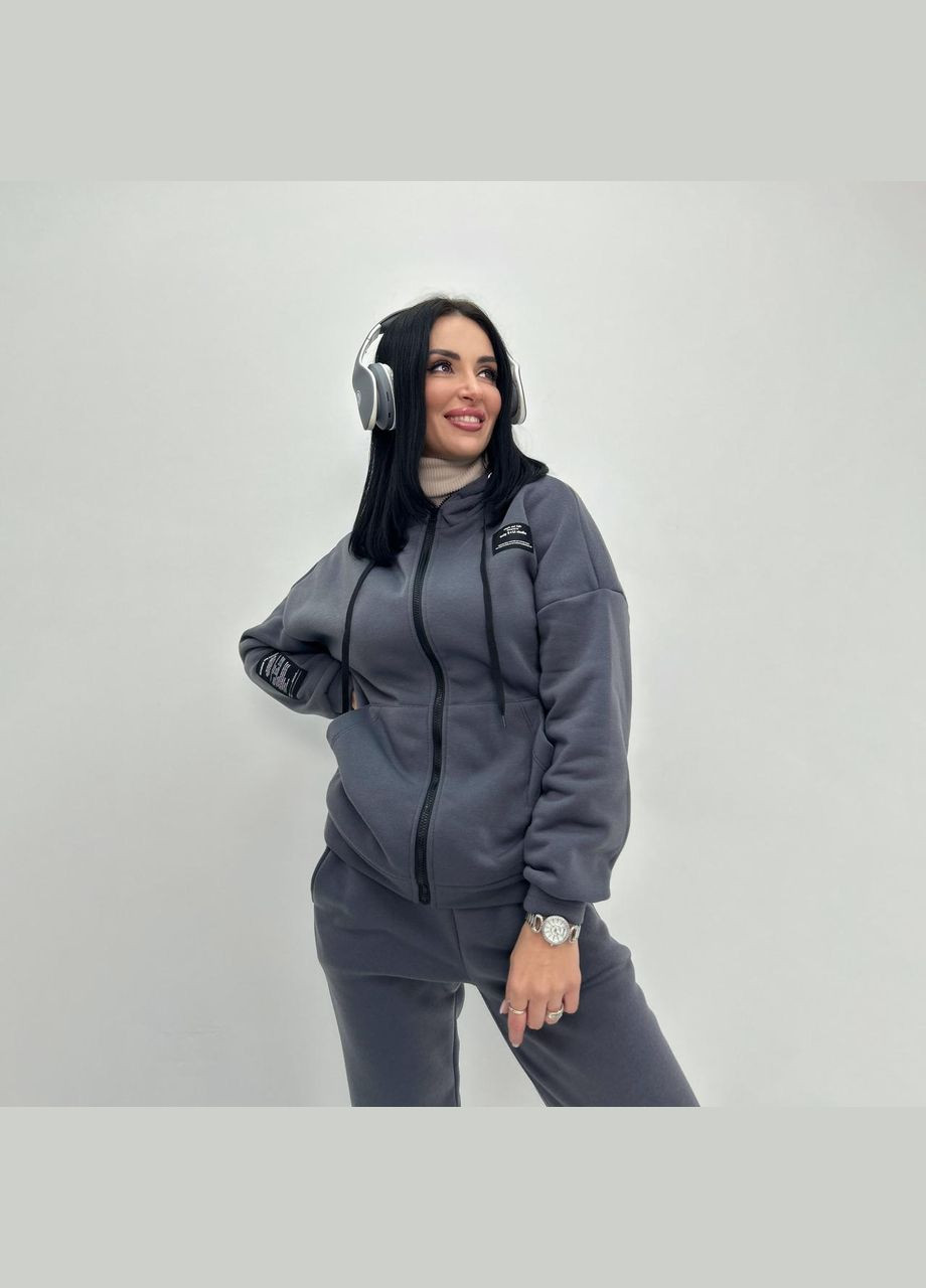 Женский спортивный костюм c нашивками Fashion Girl (300775479)