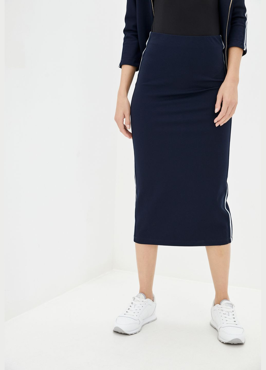 Женский спортивный костюм с юбкой, темно-синего цвета с лампасами. ORA (282737186)