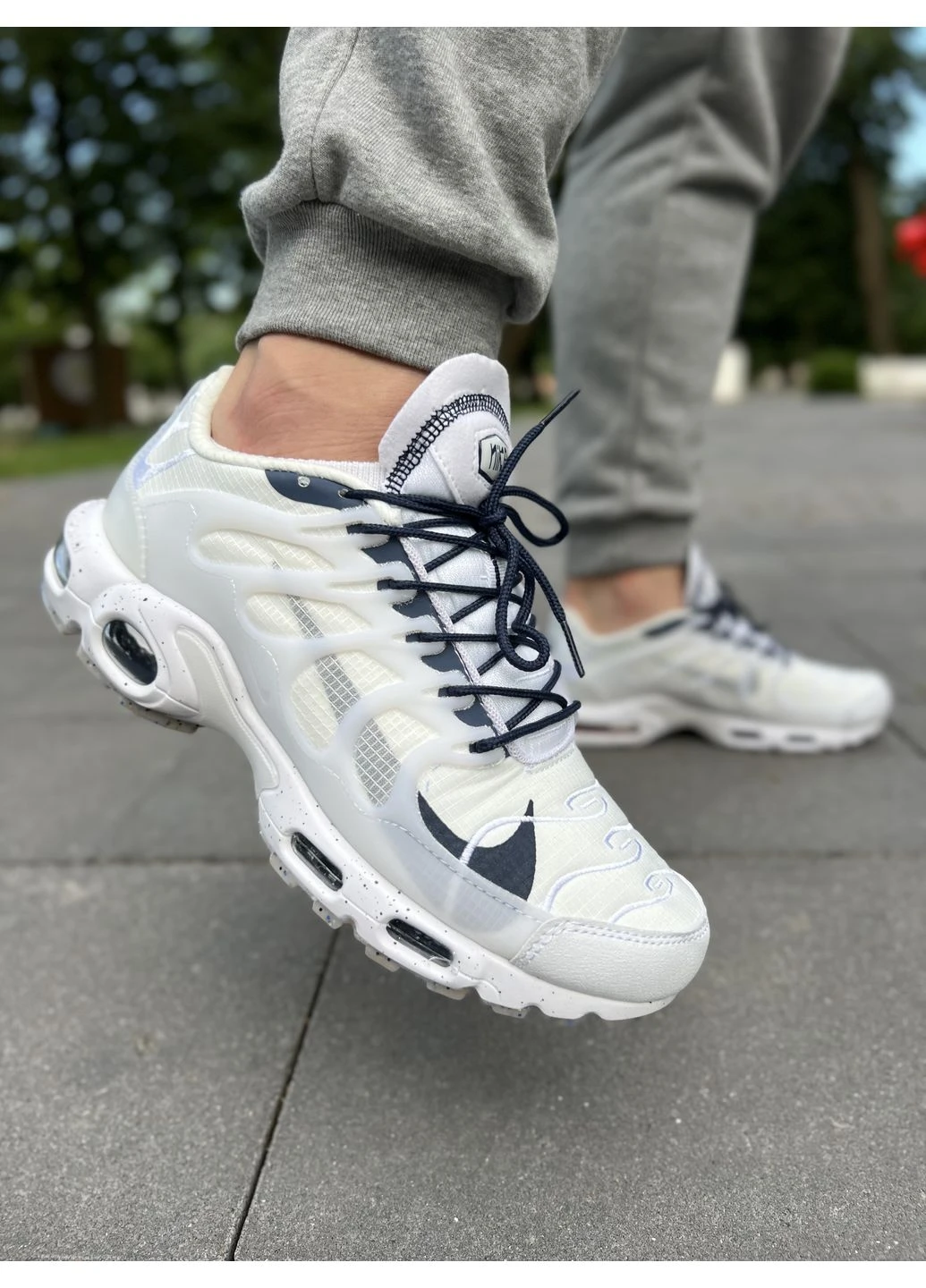 Белые демисезонные кроссовки мужские nike air max tn terrascape plus white blue найк аир макс тн плюс белые No Brand