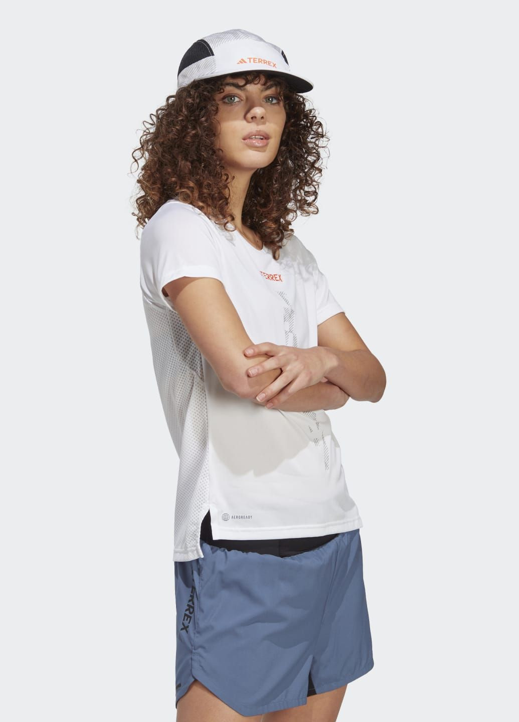 Біла всесезон футболка для бігу terrex agravic trail adidas
