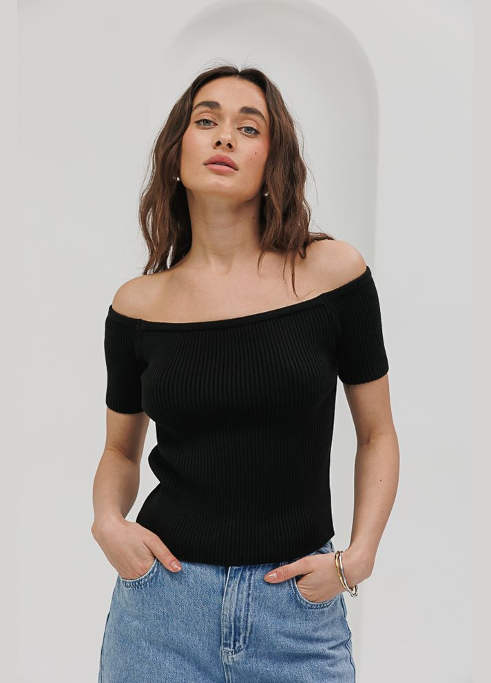 Жіноча в'язана футболка з відкритими плечима Arjen - (294907363)