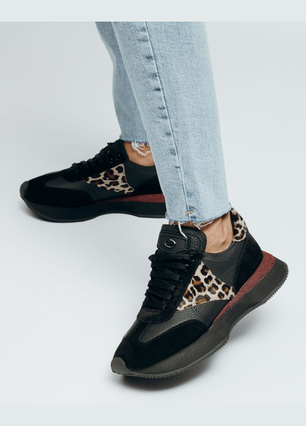 Кросівки жіночі чорні шкіра леопард Tucino чорні всесезони (302661501)