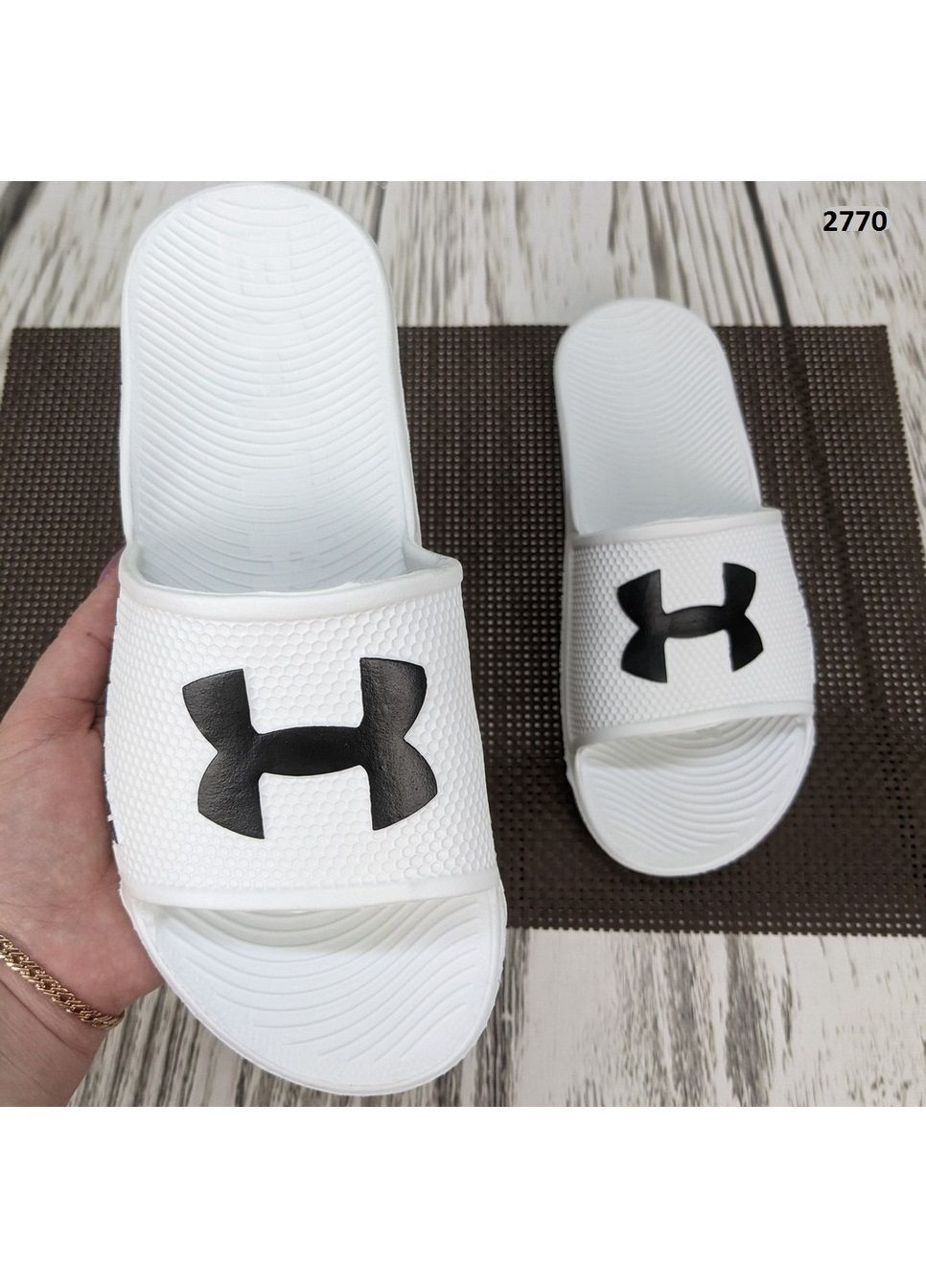 Белые женские пляжные шлепанцы сланцы пенковые Gipanis