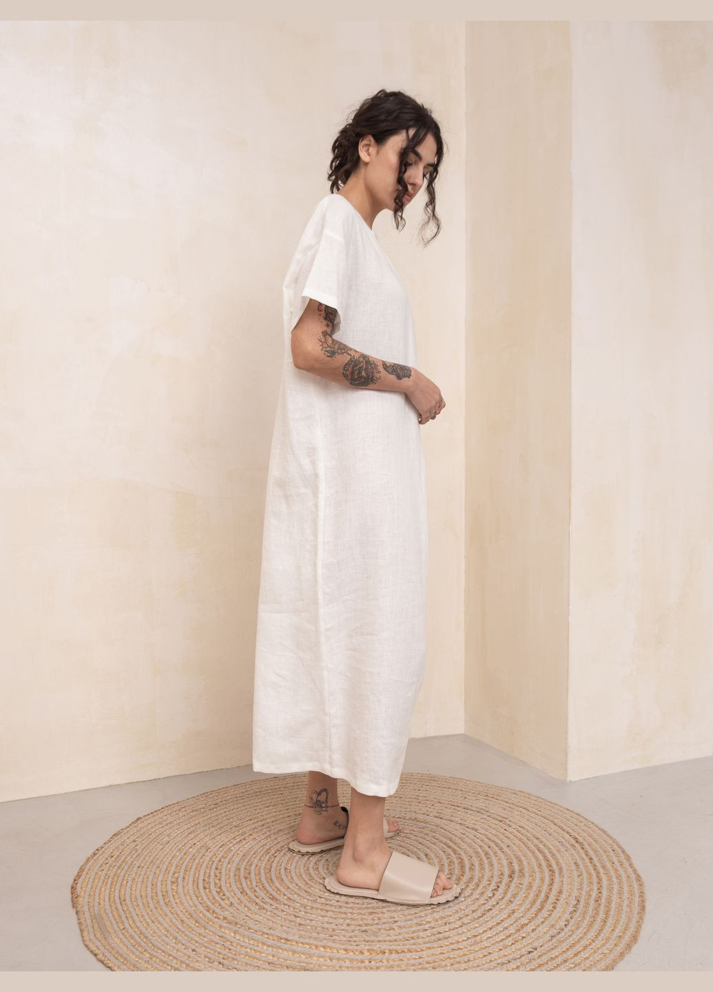Білий пляжна, повсякденний, кежуал лляна сукня зі складкою та короткими рукавами оверсайз, сукня-футболка HankaKohana однотонна