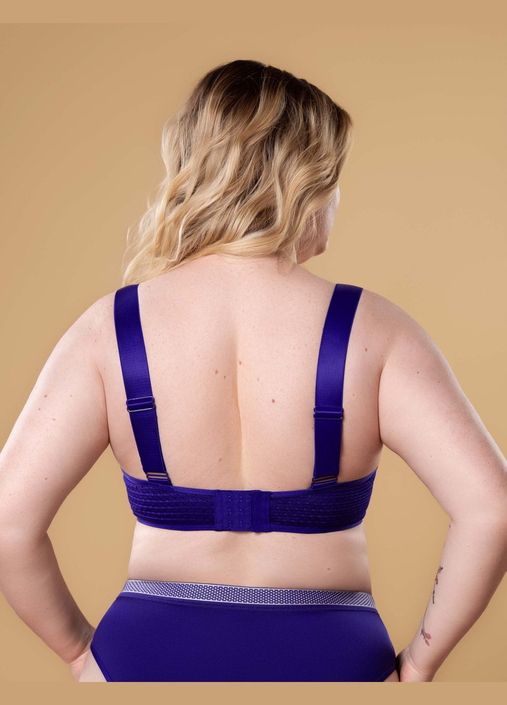 Фіолетовий бюстгальтер slz27401041 фіолетовий з формованою чашкою без кісточок Brabrabra без кісточок мікрофібра