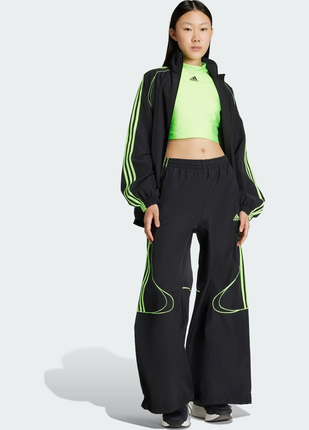 Спортивные брюки Teamgeist Adicolor Oversized Woven adidas (362575894)