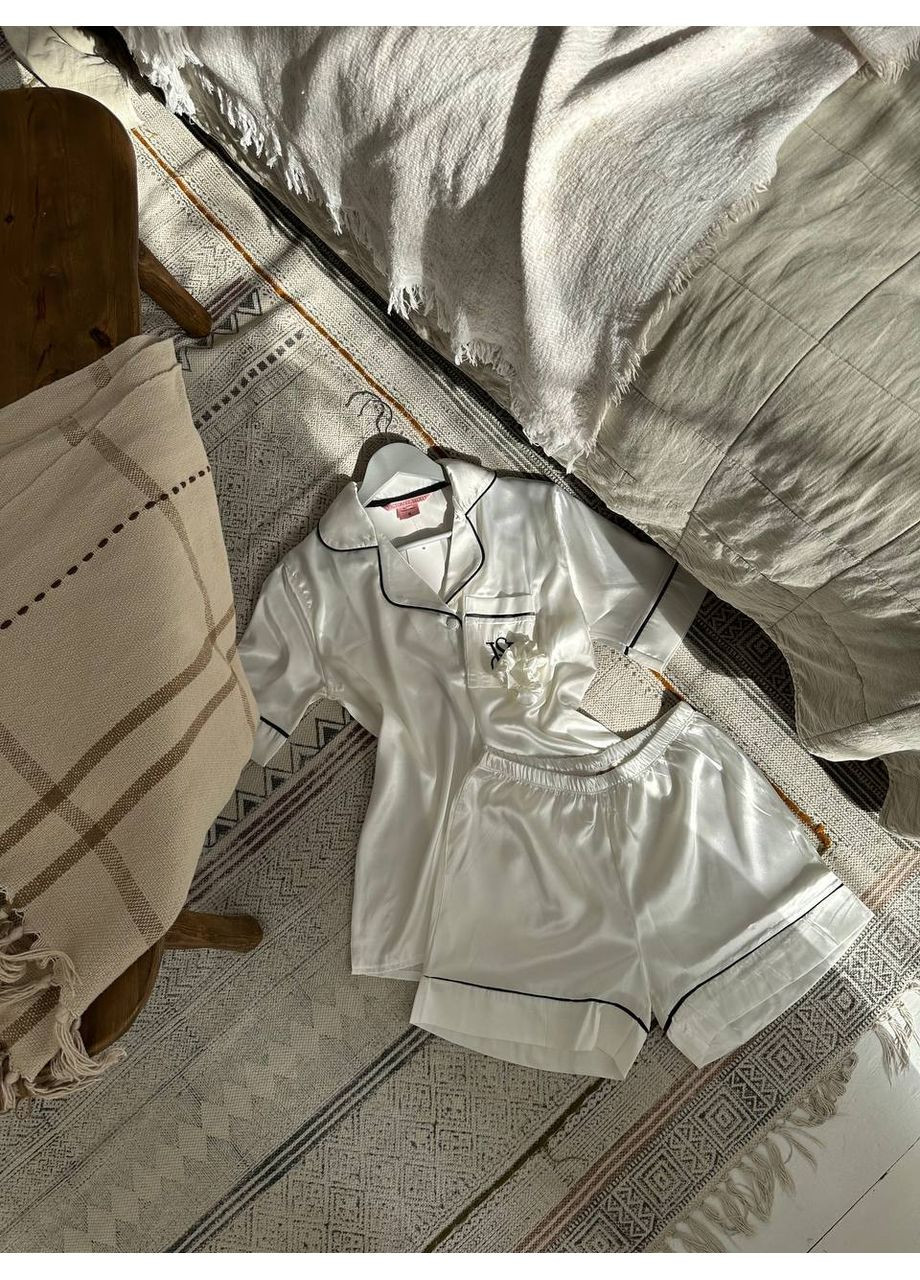 Белая всесезон женская пижама | белая рубашка + шорты Vital-Textile 1257