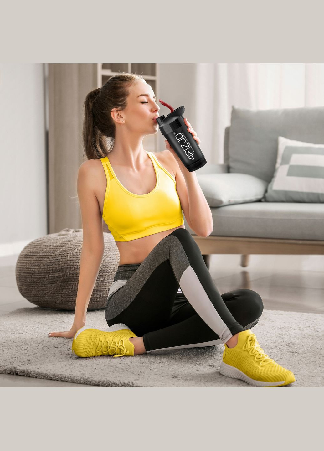 Шейкер спортивный Ultra 700 мл Black/Red (P-5905973407106) 4FIZJO (330487044)