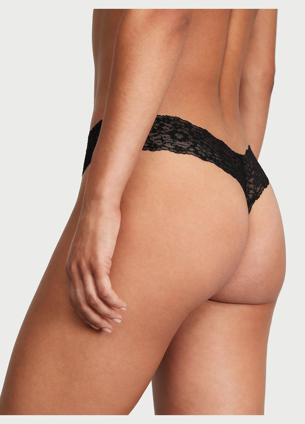 Комплект з 5 мереживних трусиків-стрінгів Victoria's Secret 5-Pack Mixed Thong Panties (303334269)