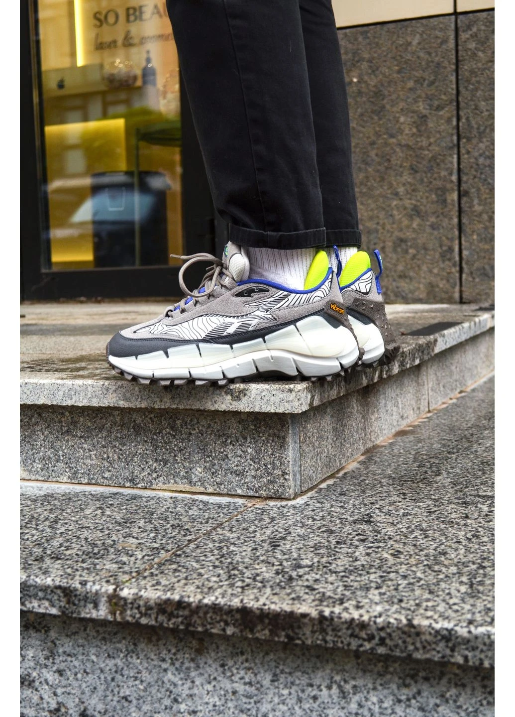 Сірі кросівки чоловічі reebok zig kinetica 2.5 grey рібок зіг сірі демісезон No Brand